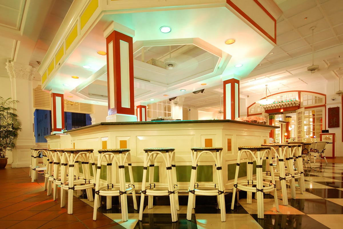 The Wall bar in Singapore